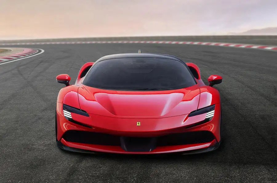 20221101071700 Ferrari SF90 front